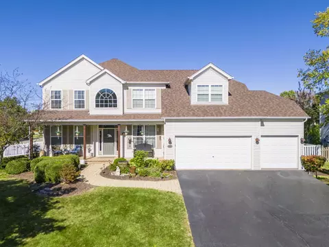 897 Flint Creek Ln, Yorkville, IL 60560