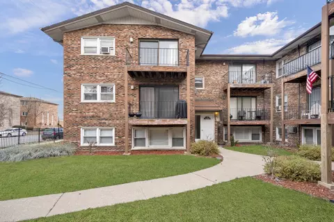 6447 S Narragansett Ave #2A, Chicago, IL 60638