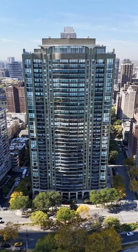 1040 N Lake Shore Dr #28A, Chicago, IL 60611