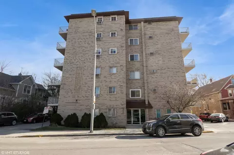 300 Circle Ave #3B, Forest Park, IL 60130