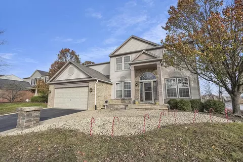 11413 S Glenn Cir, Plainfield, IL 60585 photo 2