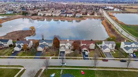 11413 S Glenn Cir, Plainfield, IL 60585 photo 9