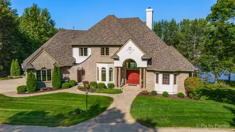 Exterior - 1012 Pistakee View Ct, Johnsburg, IL 60051 photo 1 of 4