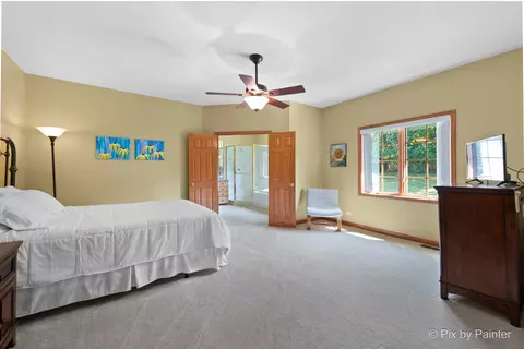 Bedroom - 1012 Pistakee View Ct, Johnsburg, IL 60051 photo 4 of 5