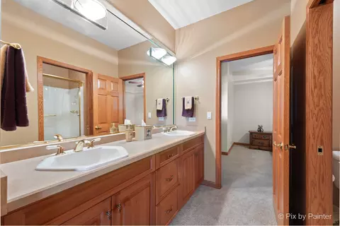 Bath - 1012 Pistakee View Ct, Johnsburg, IL 60051 photo 3 of 4