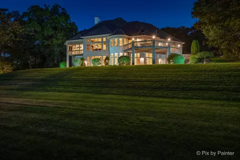 Exterior - 1012 Pistakee View Ct, Johnsburg, IL 60051 photo 3 of 4
