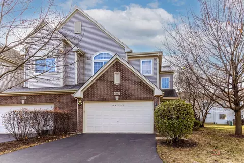 6105 Canterbury Ln #30-5, Hoffman Estates, IL 60192