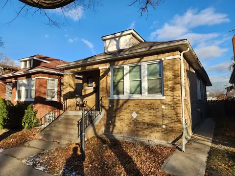 10151 S Yale Ave, Chicago, IL 60628