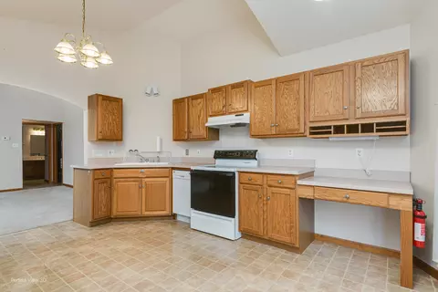 Kitchen - 104 Winding Trl #0, Diamond, IL 60416 photo 1 of 2