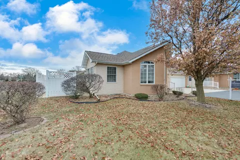 Exterior - 104 Winding Trl #0, Diamond, IL 60416 photo 2 of 3
