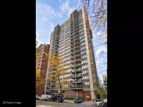 2740 N Pine Grove Ave #11B, Chicago, IL 60614