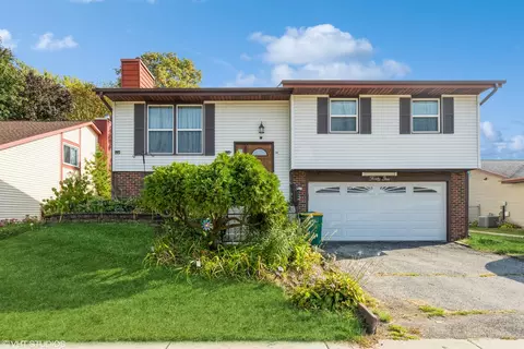 41 Abbeywood Dr, Romeoville, IL 60446