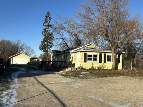 40972 N Route 83 Hwy, Antioch, IL 60002