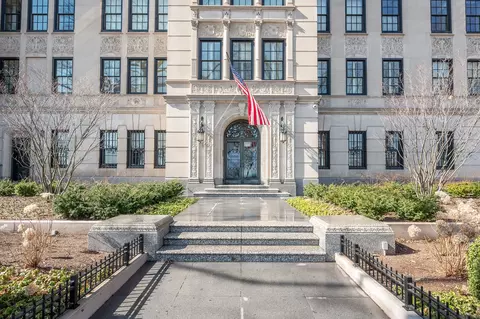 1500 N Lake Shore Dr #11A, Chicago, IL 60610