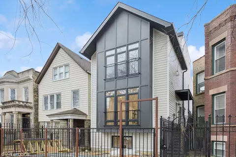 1842 N Whipple St #2, Chicago, IL 60647