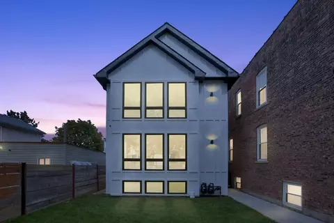 1813 N Sawyer Ave #1, Chicago, IL 60647