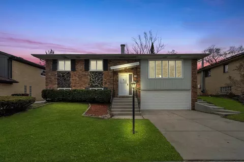 Exterior - 6416 Forestview Dr, Oak Forest, IL 60452 photo 2 of 2