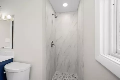 Bath - 6416 Forestview Dr, Oak Forest, IL 60452 photo 3 of 3