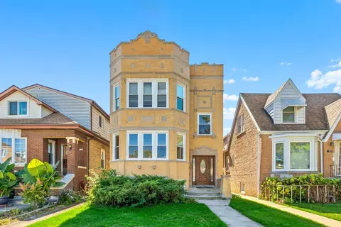 5251 W Wellington Ave, Chicago, IL 60641