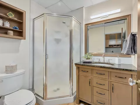 Bath - 110 59th St, Willowbrook, IL 60527 photo 1 of 2