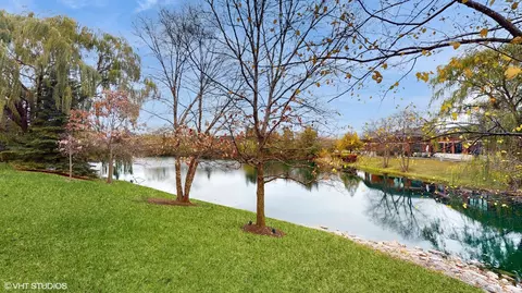View/Area - 656 Astor Ln, Wheeling, IL 60090 photo 1 of 1