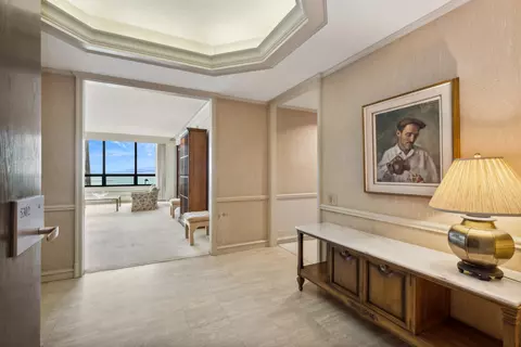 180 E Pearson St #5302, Chicago, IL 60611 photo 6