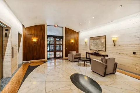 180 E Pearson St #5302, Chicago, IL 60611 photo 3