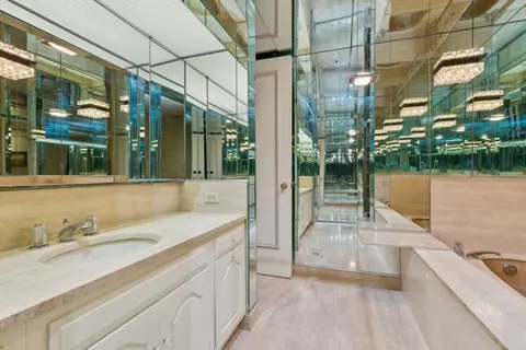 180 E Pearson St #5302, Chicago, IL 60611 photo 18