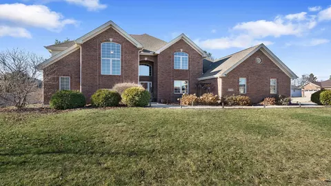 1710 Divine Dr, Rockford, IL 61107