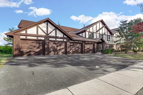 6750 180th St #1W, Tinley Park, IL 60477