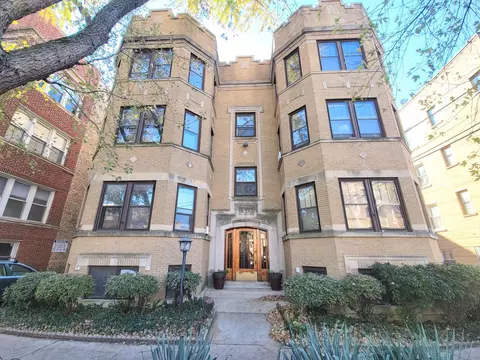 1613 W Farwell Ave #302, Chicago, IL 60626