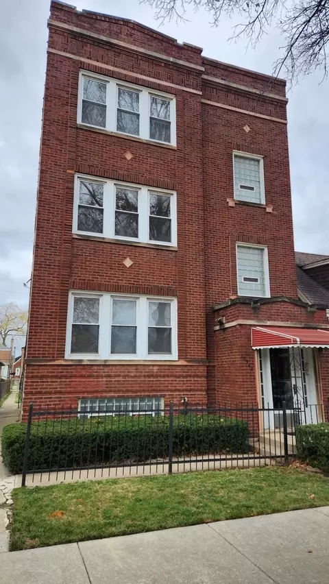 10342 S Calumet Ave, Chicago, IL 60628