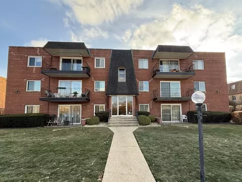 5712 128th St #2C, Crestwood, IL 60445