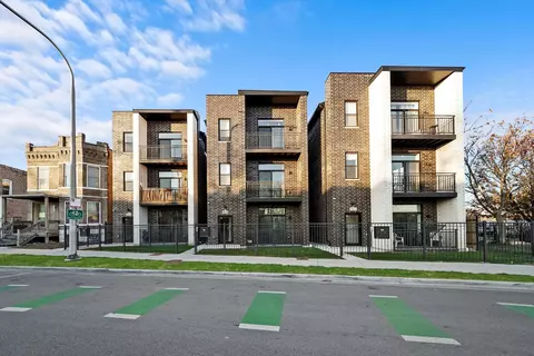5614 W Grand Ave, Chicago, IL 60639