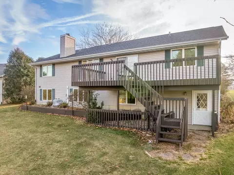 Exterior - 137 Lake Summerset Rd, Davis, IL 61019 photo 3 of 8