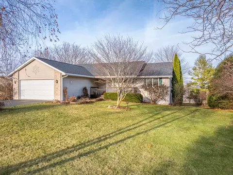 Exterior - 137 Lake Summerset Rd, Davis, IL 61019 photo 6 of 8