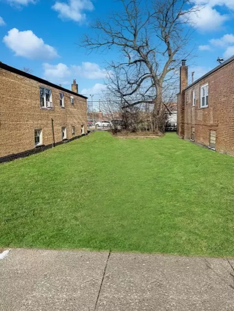 7420 W 63rd Pl, Summit, IL 60501