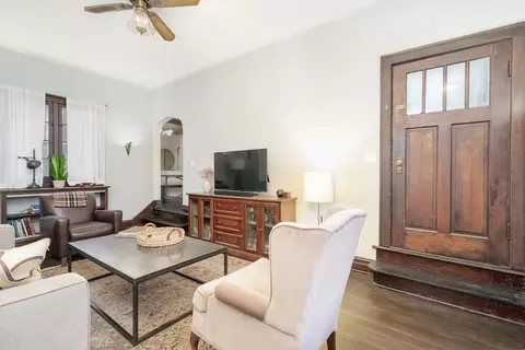 Living - 404 E 7th St, Lockport, IL 60441 photo 2 of 3