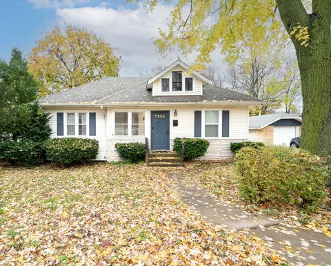 404 E 7th St, Lockport, IL 60441