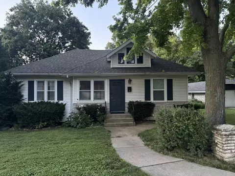 Exterior - 404 E 7th St, Lockport, IL 60441 photo 12 of 14