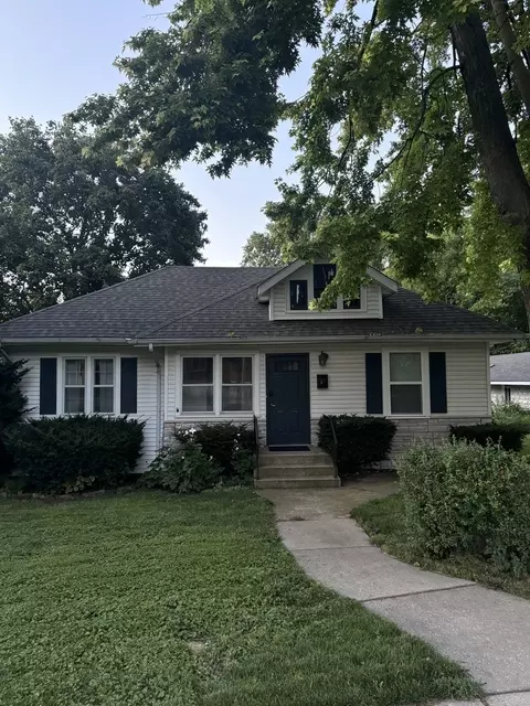 Exterior - 404 E 7th St, Lockport, IL 60441 photo 10 of 14