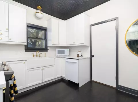 Kitchen - 404 E 7th St, Lockport, IL 60441 photo 2 of 3