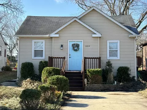 1304 Witchwood Ct, Round Lake Beach, IL 60073
