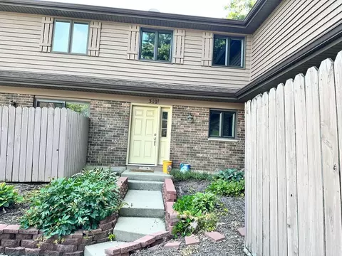 310 N Airlite St #0, Elgin, IL 60123