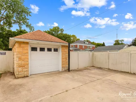 Exterior - 1163 S Poplar Ave, Kankakee, IL 60901 photo 5 of 7