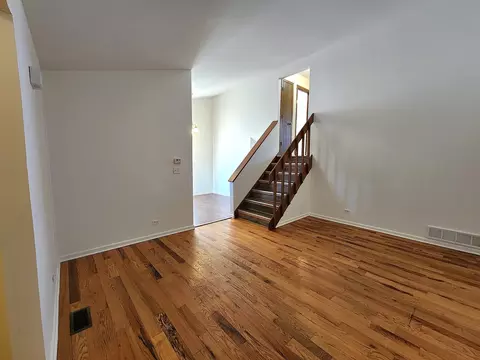 1020 Bent Tree Ct, Elgin, IL 60120 photo 3