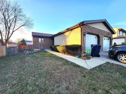 1020 Bent Tree Ct, Elgin, IL 60120 photo 2