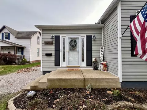 2909 Western Ave, Mattoon, IL 61938 photo 2