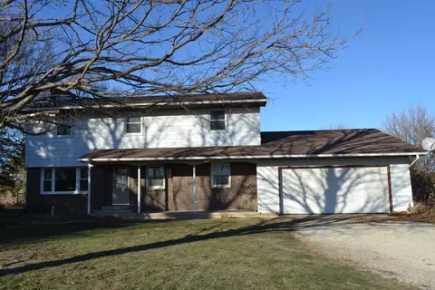 3206 W Science Ridge Rd, Sterling, IL 61081