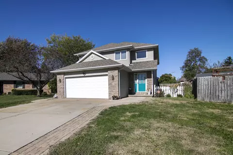 3 Gary Ct, Manteno, IL 60950